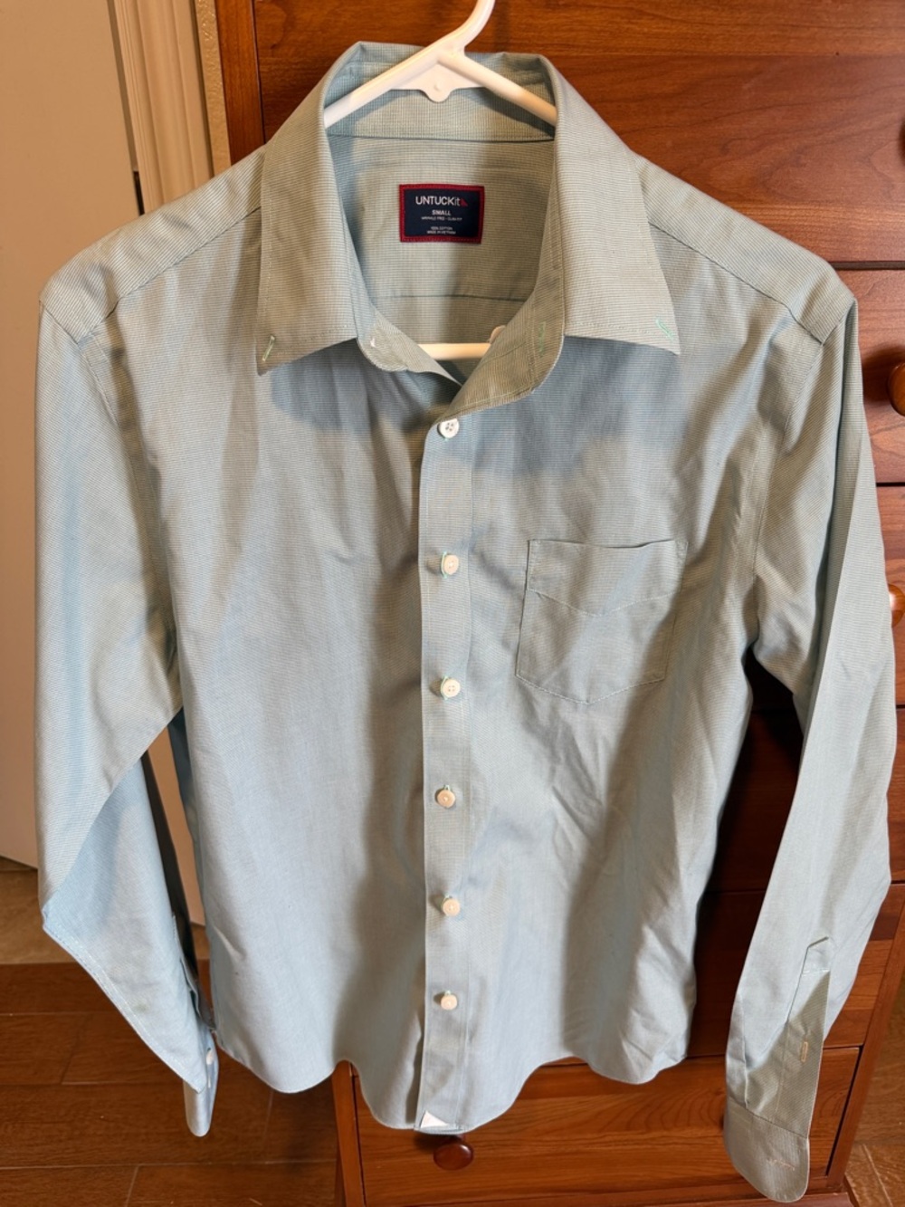 UNTUCKit Men’s Light Blue Micro-Pattern Dress Shirt